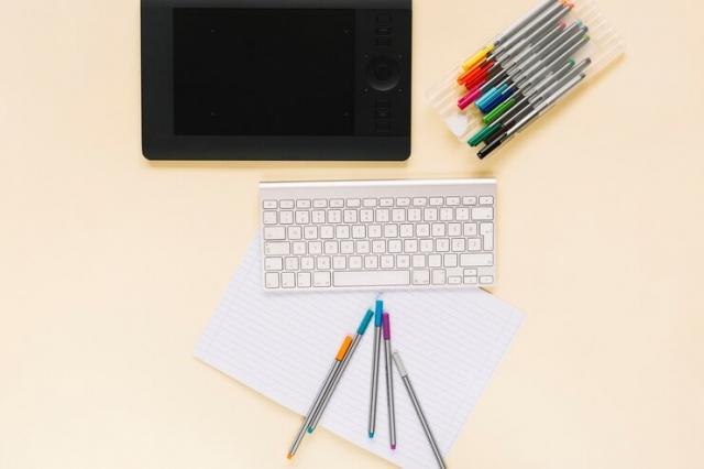 What are the Fundamentals of UIUX Designing ?